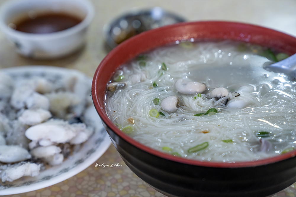 澎湖美食 小萍的店｜西嶼鄉必吃 鯨魚洞人氣小管石蚵麵線