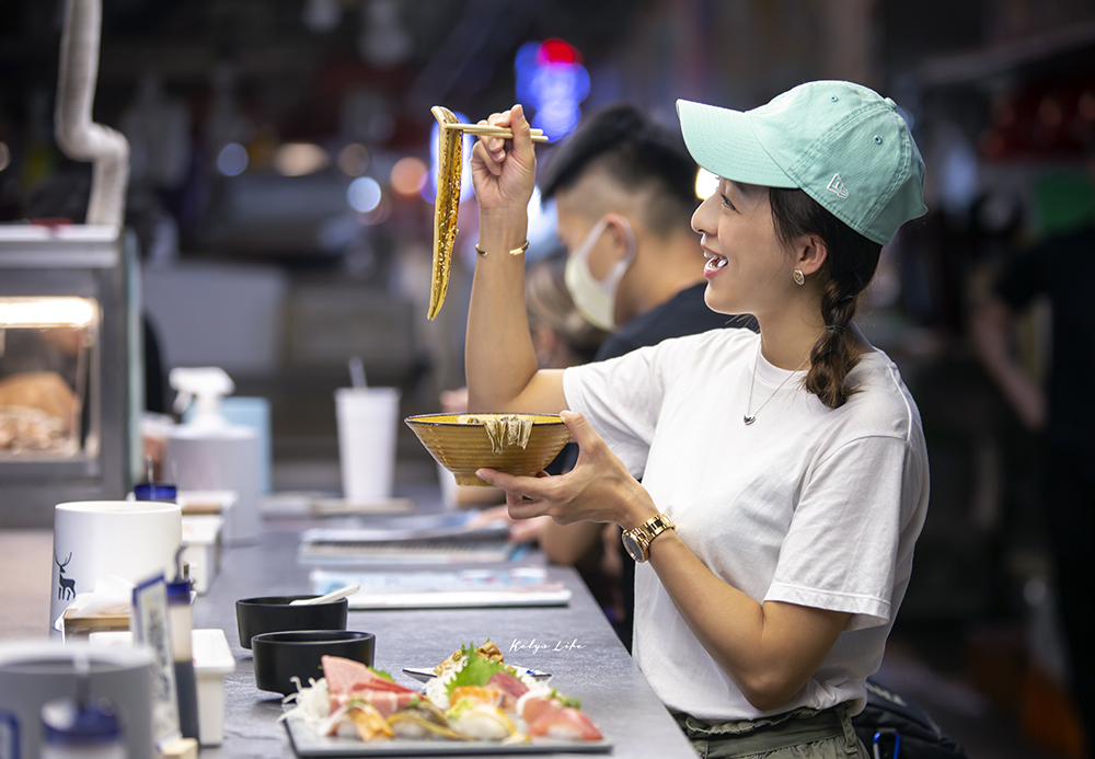 東港｜華僑市場美食 黑鮪魚怎麼點？漁郎生魚片＆握壽司專門店