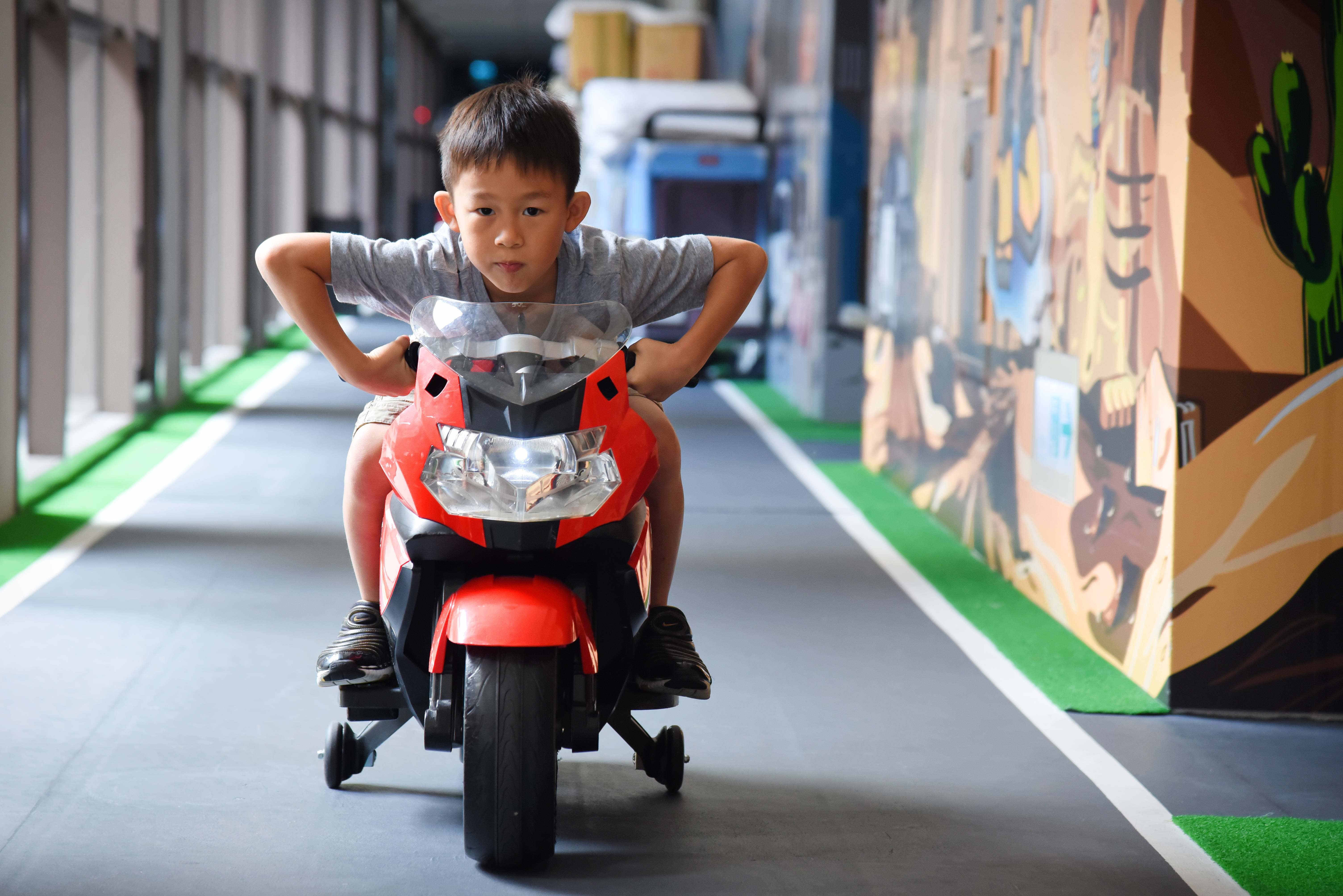 【宜蘭】玩到不想退房，蘭城晶英酒店「芬朵奇堡」。小孩的賽車天堂